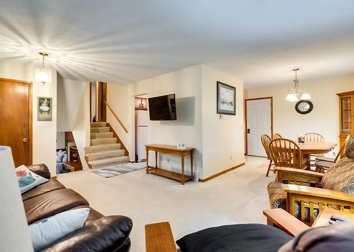 Clear Lake Vacation Home Rental - Pet Friendly!