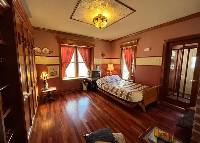 Gwen'S Place - Private 2Nd Floor